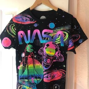 Men’s Nasa Brand graphic tshirt size S